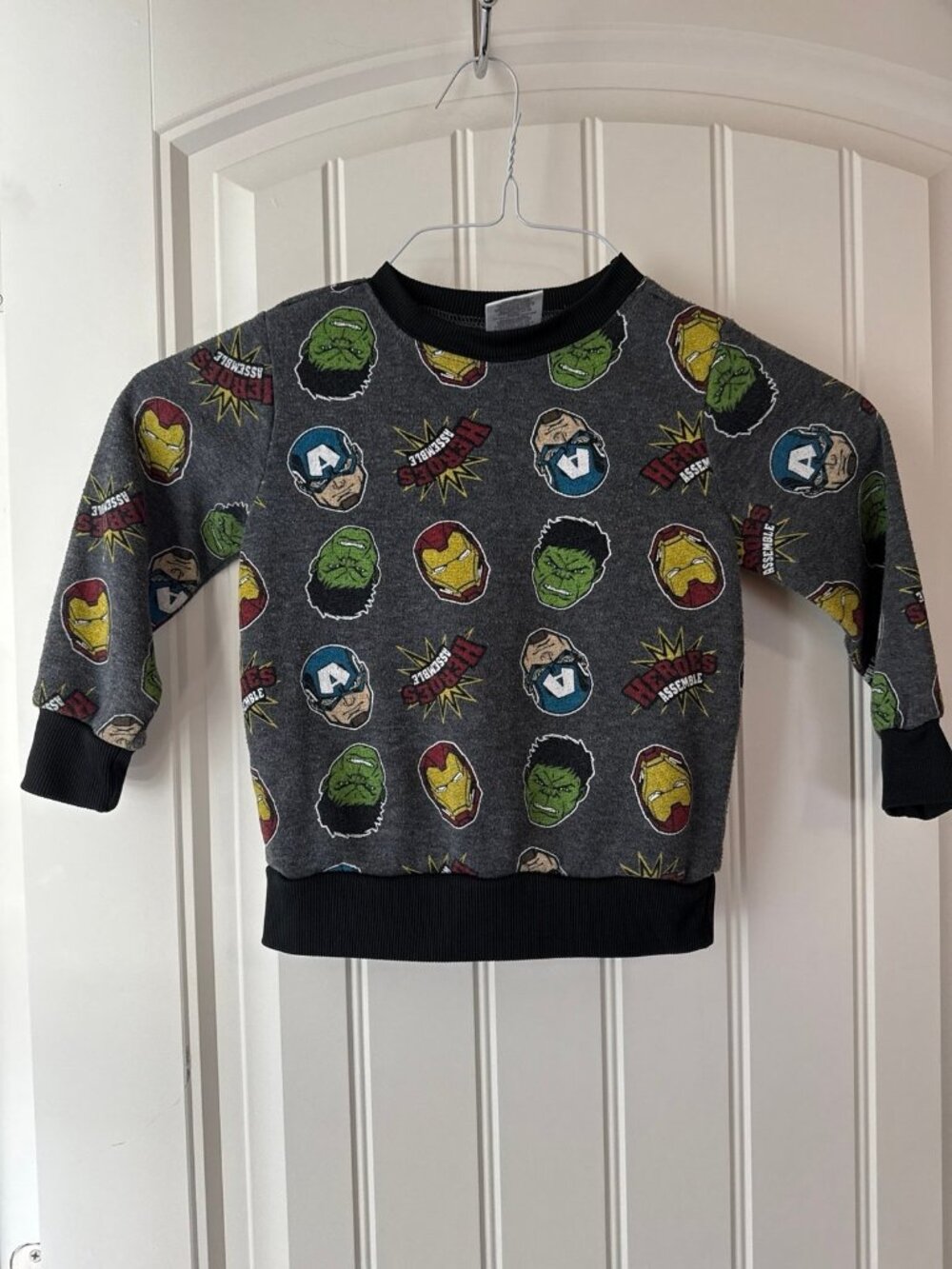 4T avengers boys gray sweatshirt